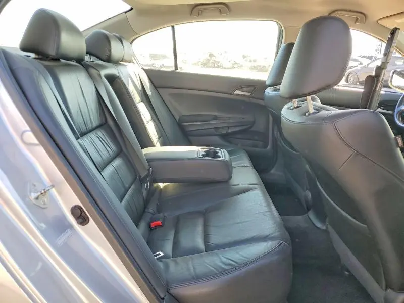 2011 HONDA ACCORD SE  
