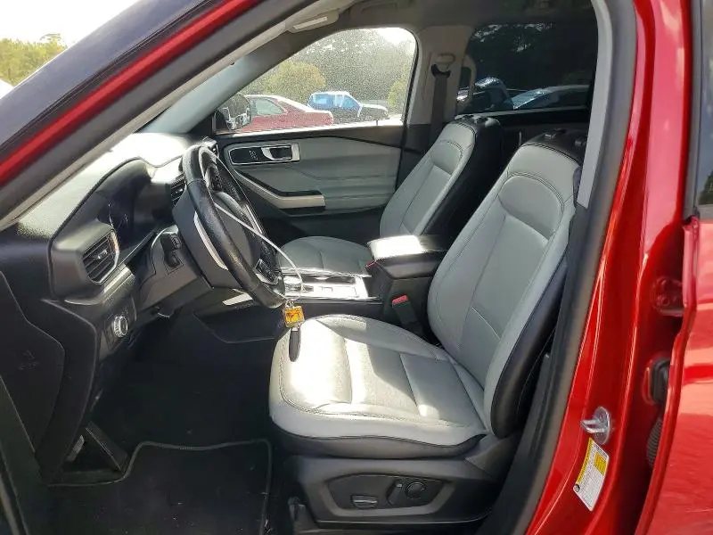 2021 FORD EXPLORER XLT  