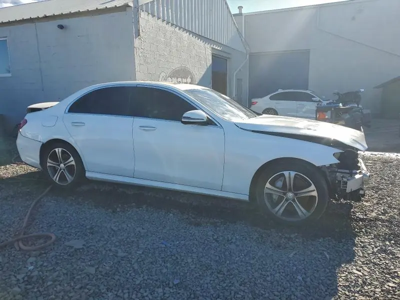 2017 MERCEDES-BENZ E 300 4MATIC  