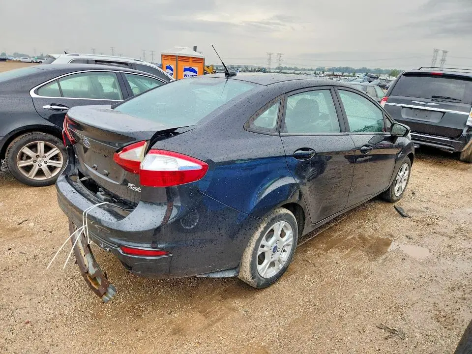 2015 FORD FIESTA SE  
