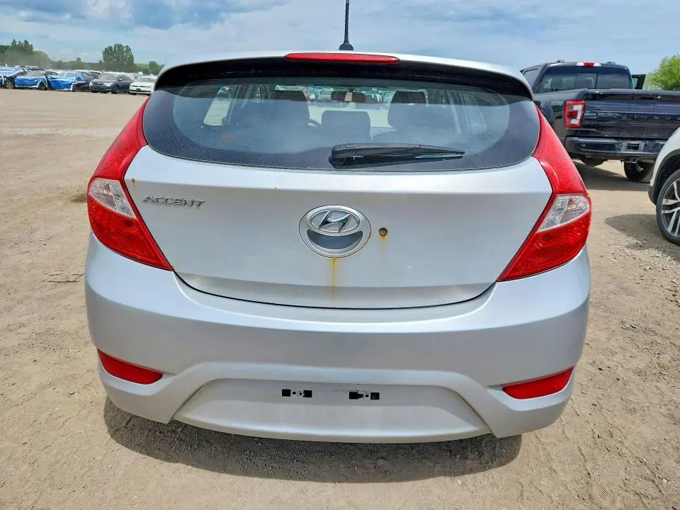 2014 HYUNDAI ACCENT SE  