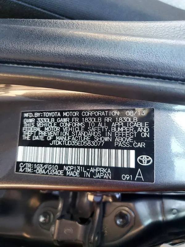 2014 TOYOTA YARIS 5-DOOR LE  