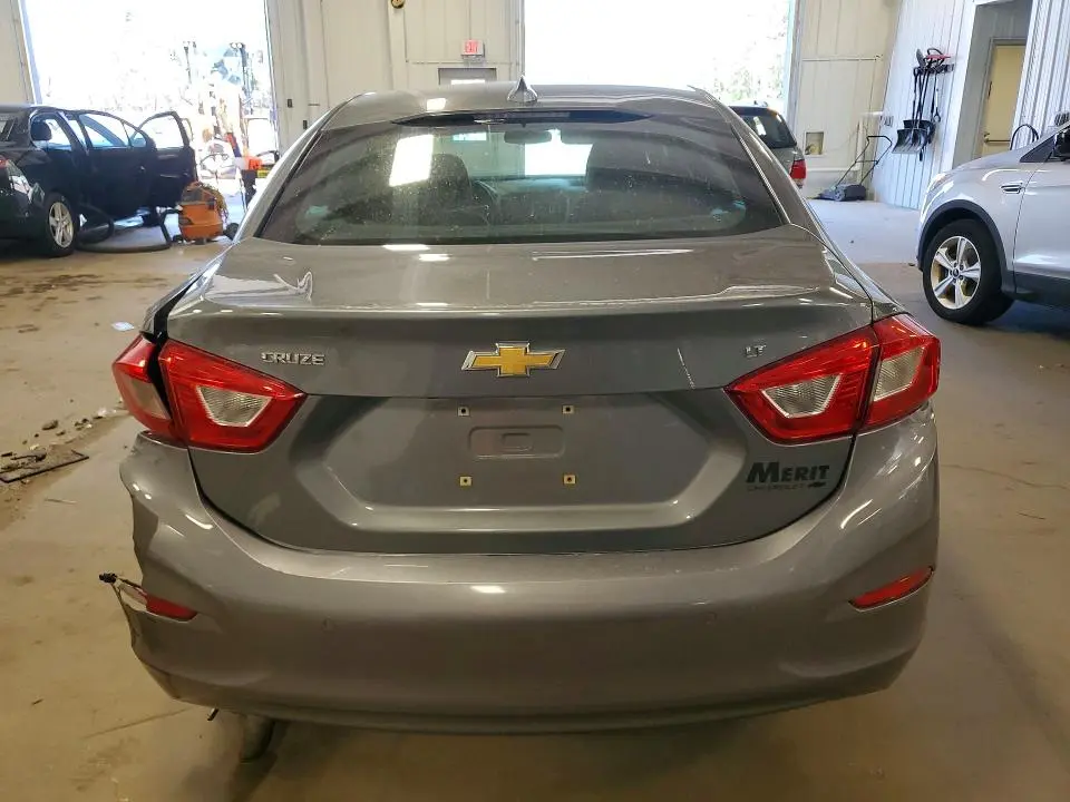 2018 CHEVROLET CRUZE LT  
