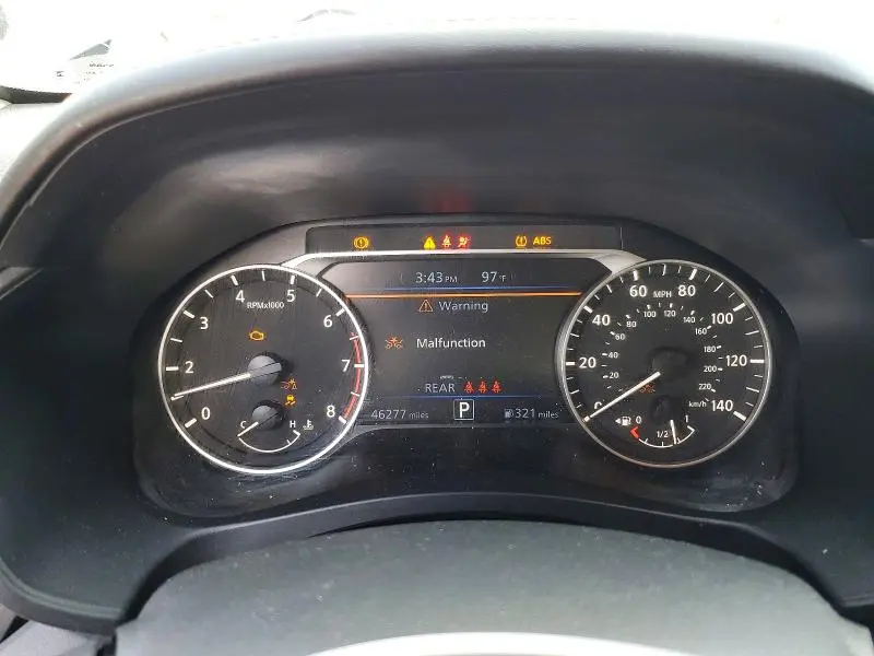 2023 NISSAN ALTIMA SR  