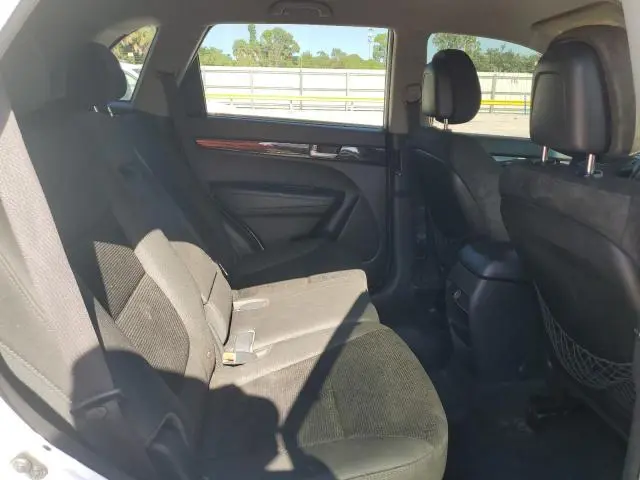 2014 KIA SORENTO LX  