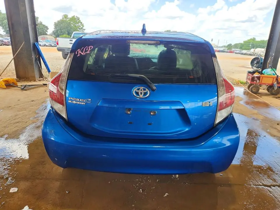 2015 TOYOTA PRIUS C THREE  