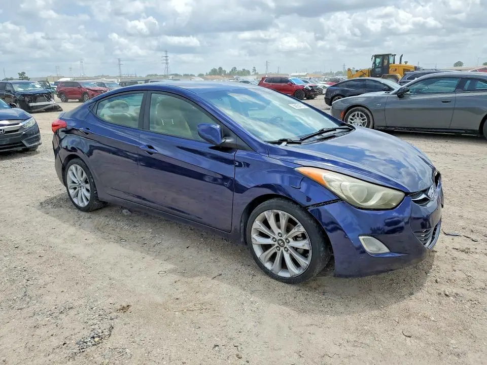 2013 HYUNDAI ELANTRA GLS  
