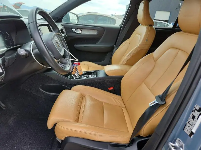 2020 VOLVO XC40 T5 INSCRIPTION  