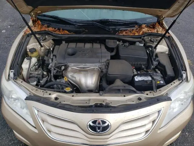 2011 TOYOTA CAMRY BASE  