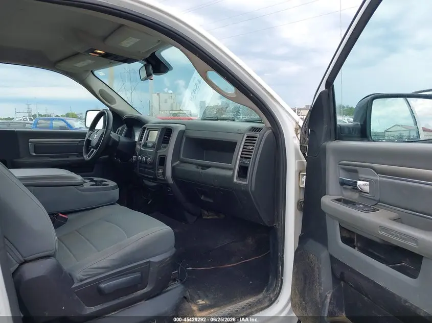 2016 RAM 1500  