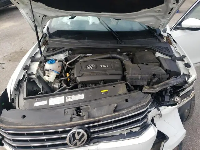 2017 VOLKSWAGEN PASSAT S  