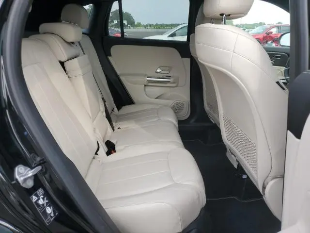 2021 MERCEDES-BENZ GLA 250 4MATIC  