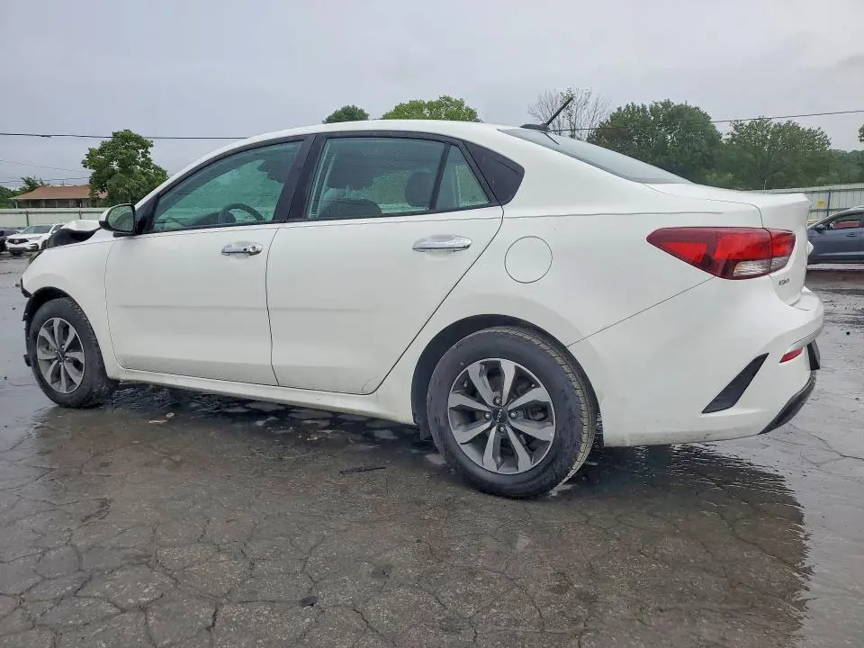 2022 KIA RIO S  