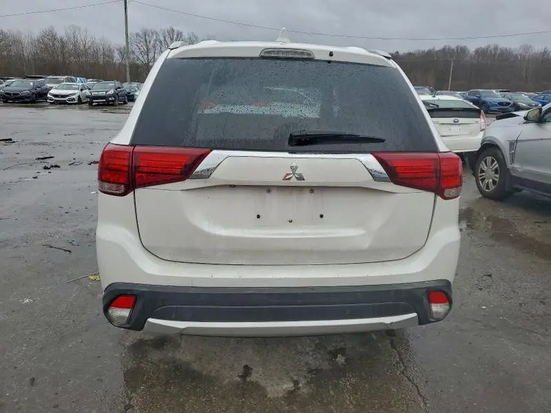 2017 MITSUBISHI OUTLANDER SE  