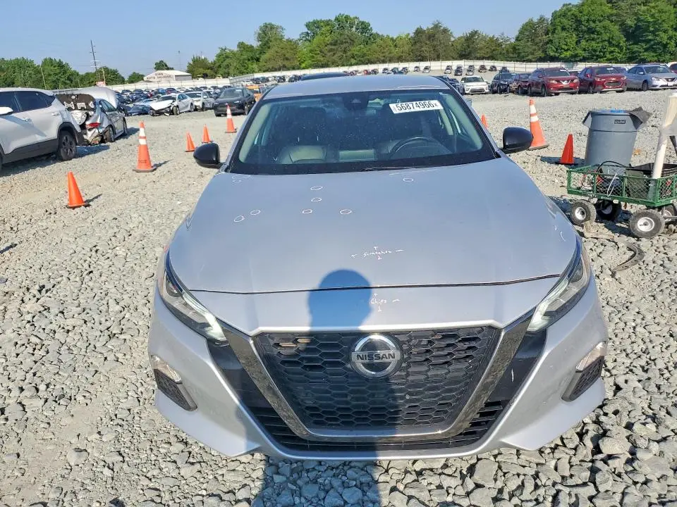 2021 NISSAN ALTIMA SR  