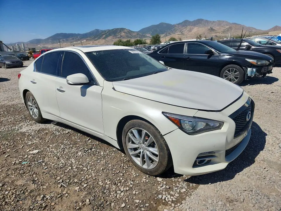 2017 INFINITI Q50 3.0T PREMIUM  