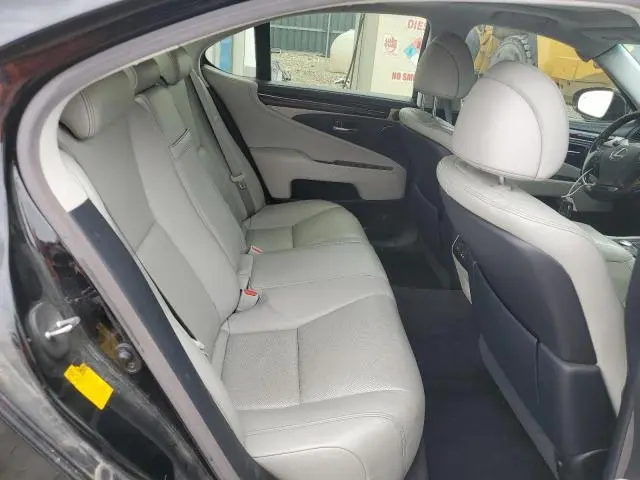 2013 LEXUS LS 460  