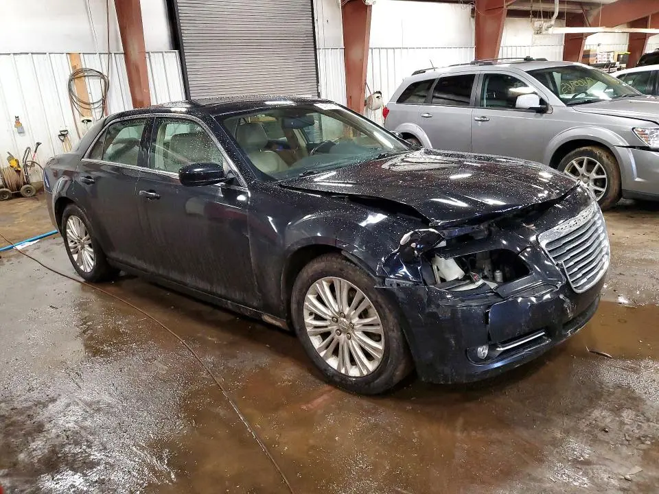 2013 CHRYSLER 300   