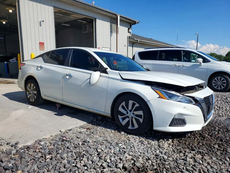 2020 NISSAN ALTIMA S  