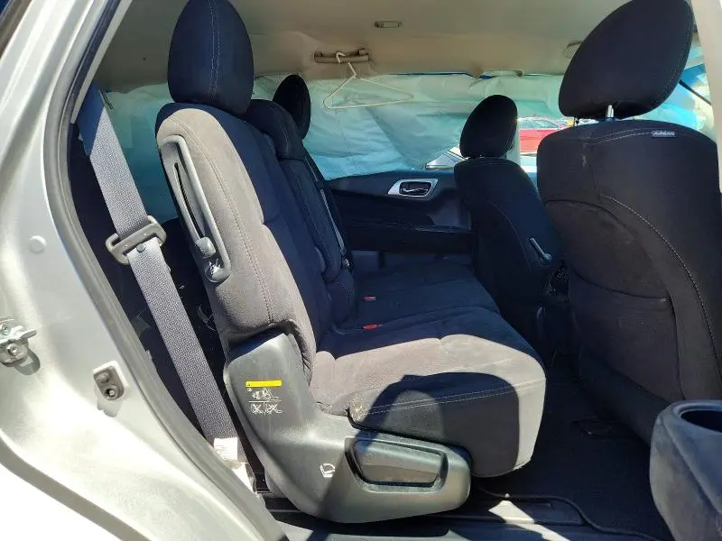 2016 NISSAN PATHFINDER S  