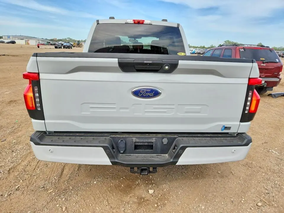 2023 FORD F150 LIGHTNING PRO  