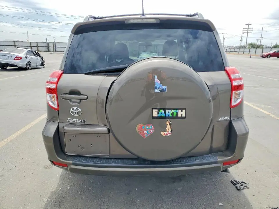 2012 TOYOTA RAV4 BASE  