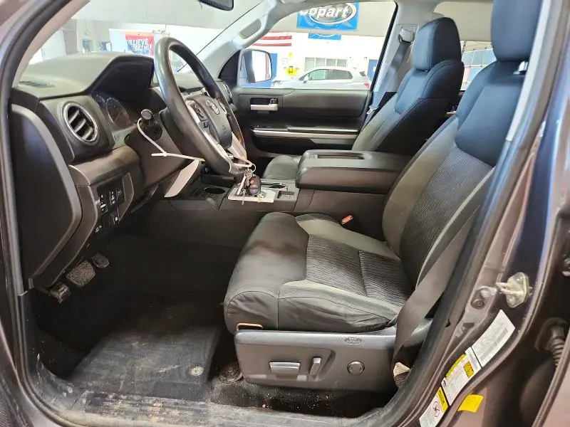 2015 TOYOTA TUNDRA SR5  