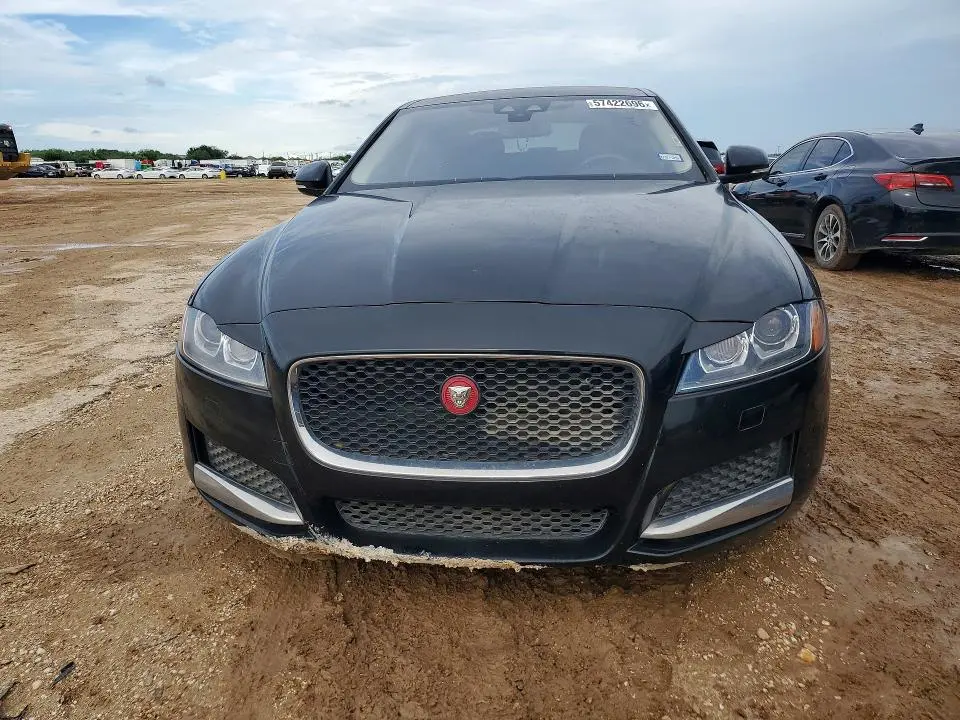 2017 JAGUAR XF PREMIUM  