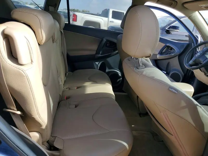 2011 TOYOTA RAV4 BASE  