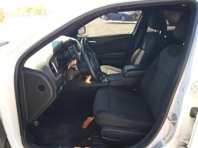 2017 DODGE CHARGER SE  