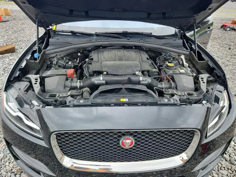 2017 JAGUAR F-PACE PRESTIGE  