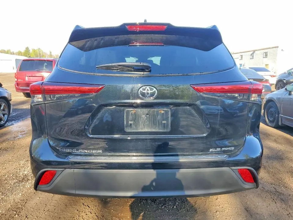 2020 TOYOTA HIGHLANDER XLE  