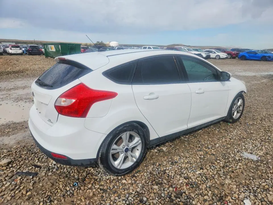 2014 FORD FOCUS SE  