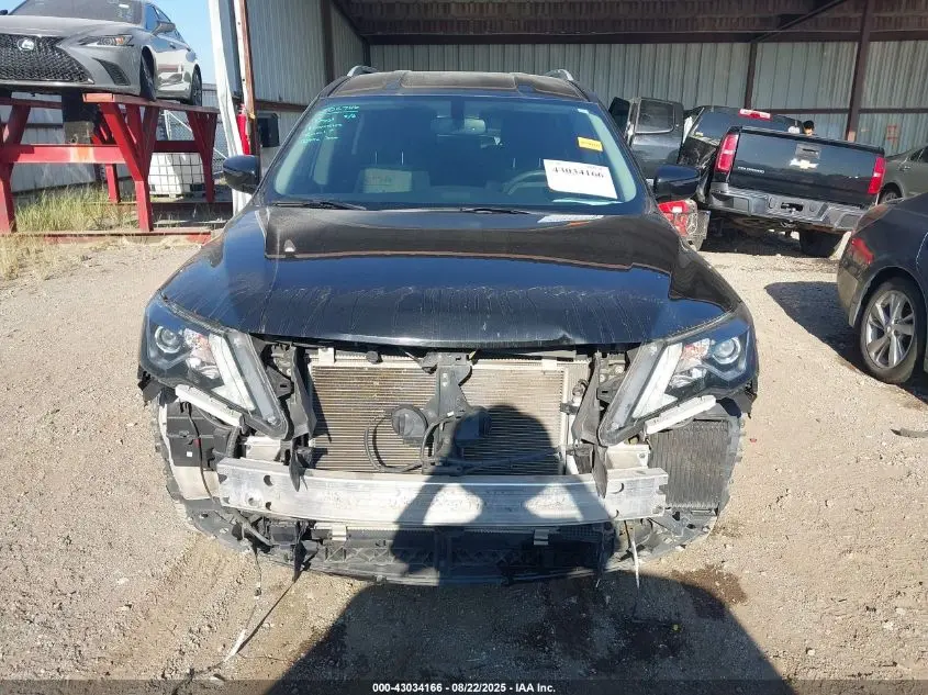 2018 NISSAN PATHFINDER SV