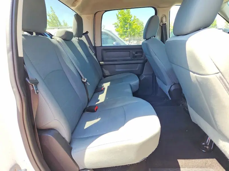 2015 RAM 1500 ST  
