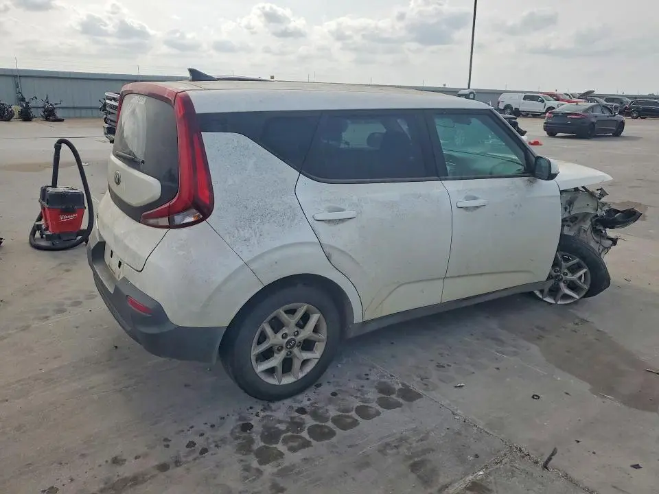 2021 KIA SOUL S  