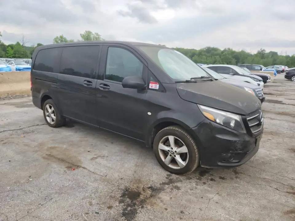 2018 MERCEDES-BENZ METRIS   