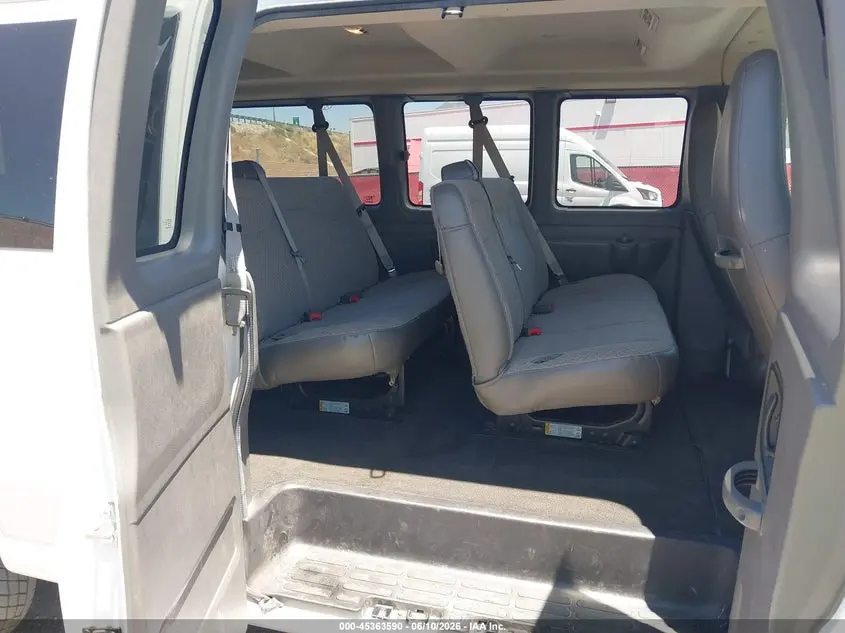 2017 CHEVROLET EXPRESS 3500 LT