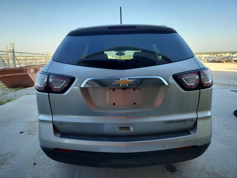 2013 CHEVROLET TRAVERSE LT  