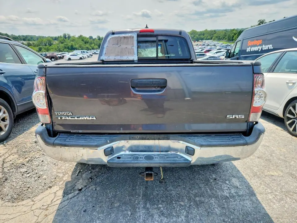 2015 TOYOTA TACOMA BASE  