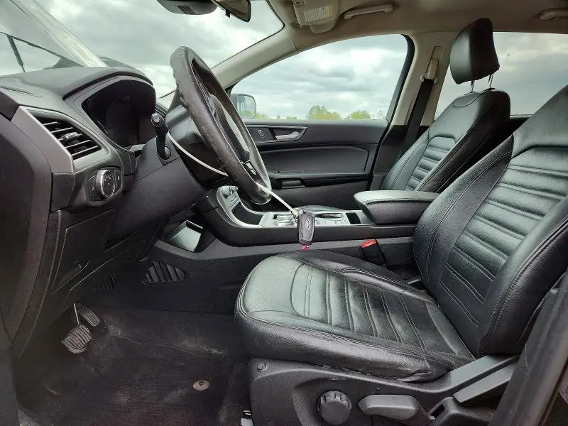 2022 FORD EDGE SE  