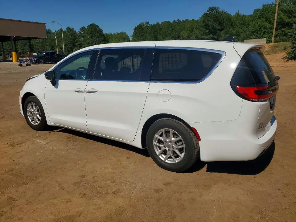 2024 CHRYSLER PACIFICA TOURING  
