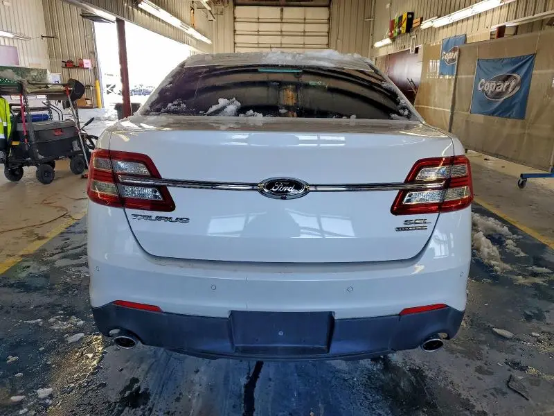 2015 FORD TAURUS SEL  