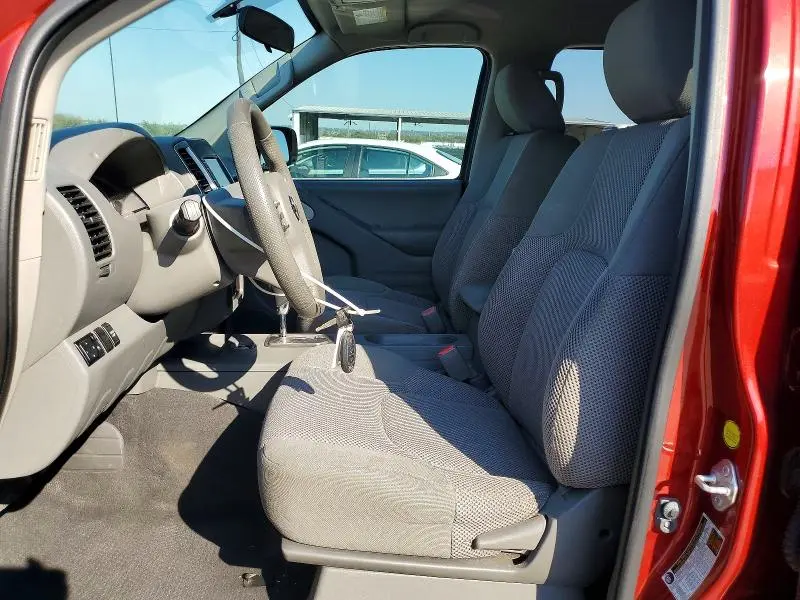 2021 NISSAN FRONTIER SV  
