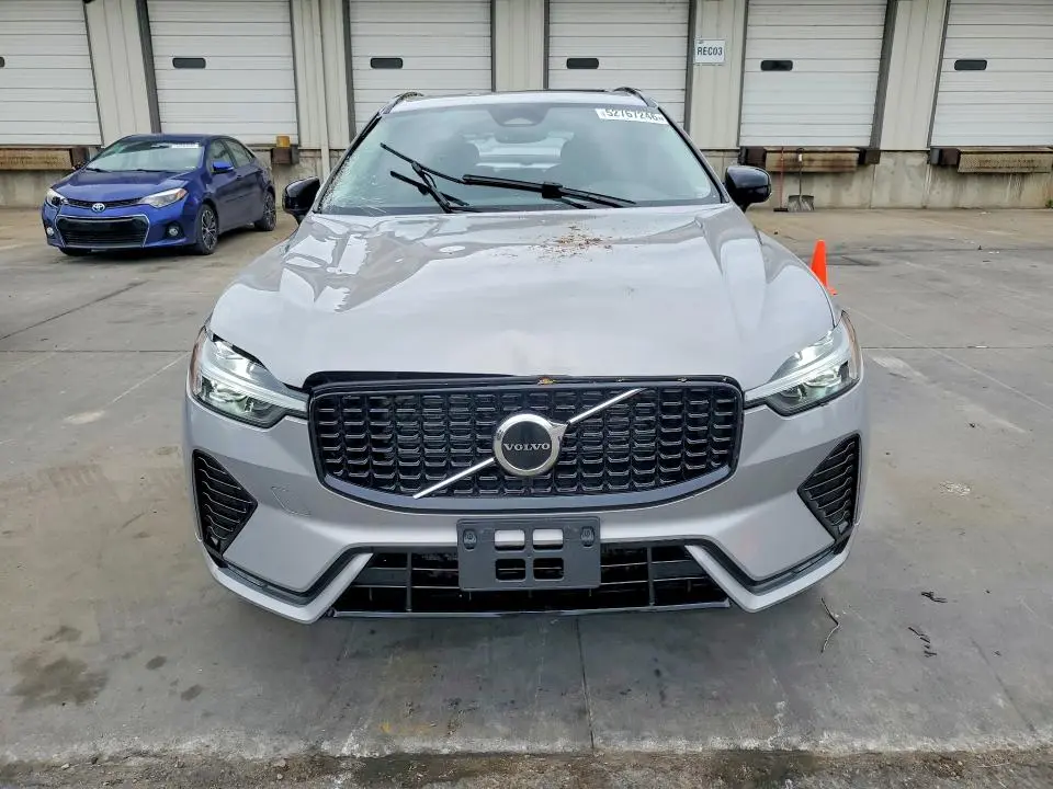 2024 VOLVO XC60 CORE  