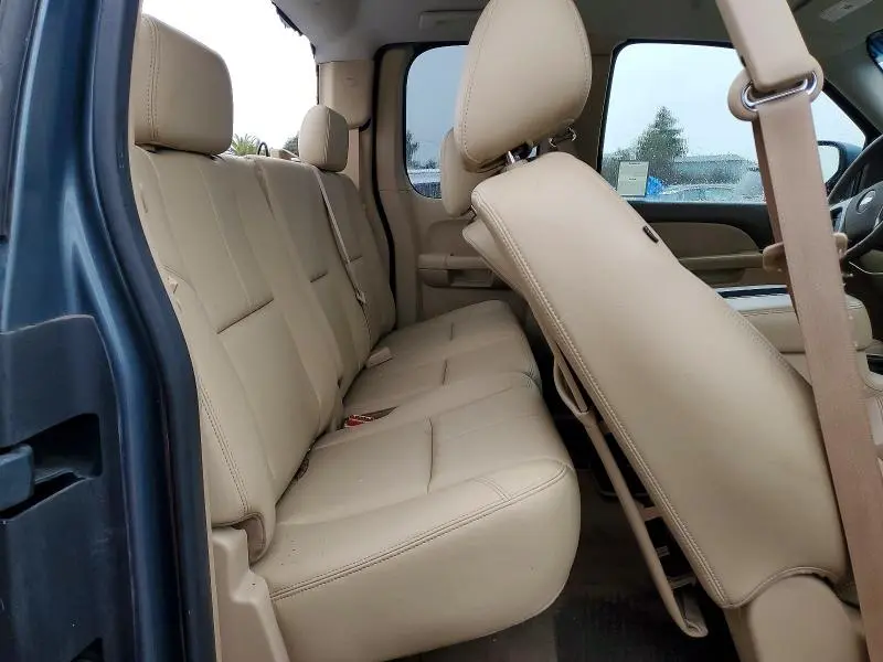 2010 CHEVROLET SILVERADO C1500 LTZ  