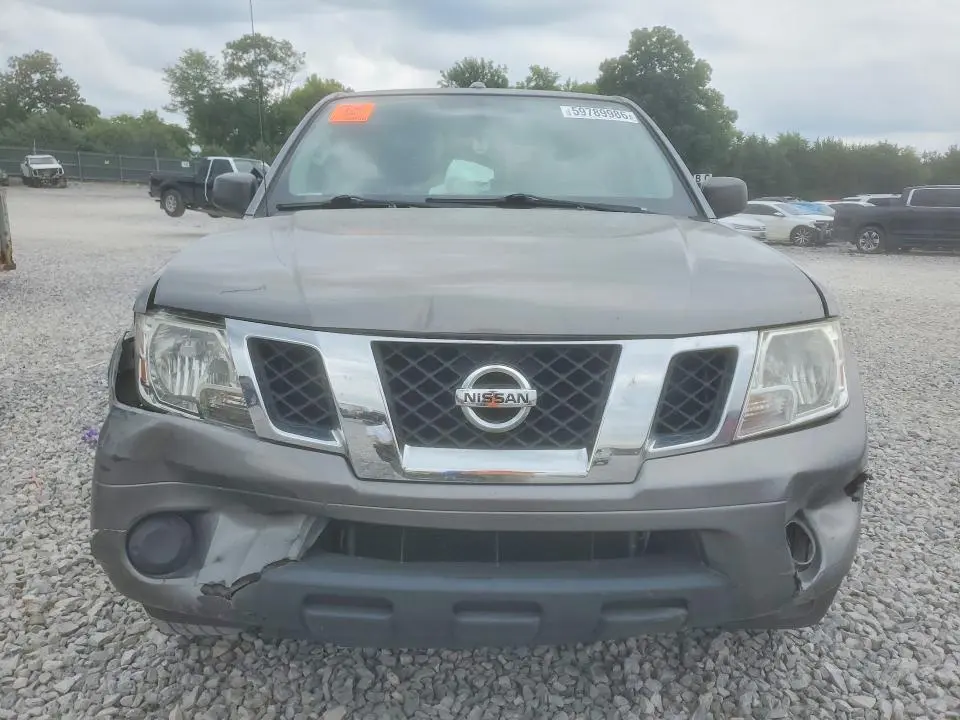 2017 NISSAN FRONTIER SV  