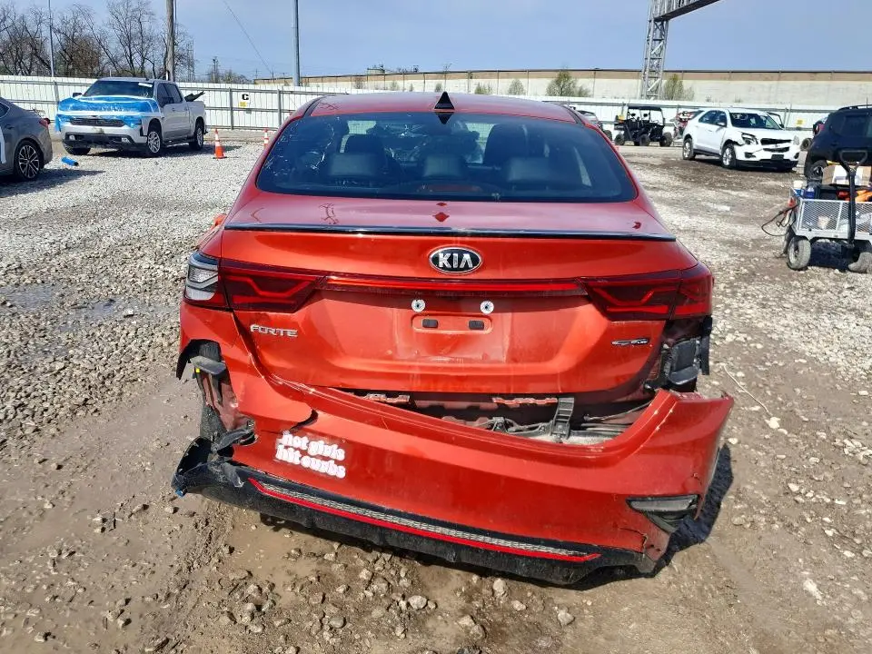 2021 KIA FORTE GT-LINE  