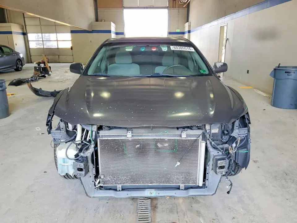 2011 TOYOTA CAMRY LE  