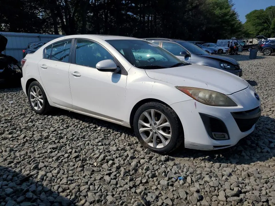 2011 MAZDA 3 S  